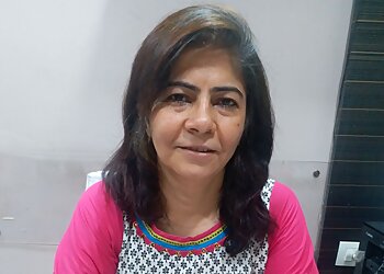 Ulhasnagar Psychiatrists Dr. Varsha Shyam Dawani, MBBS DPM, DNB image 1