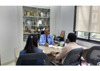 Dr. Vijay Negalur, MBBS, MD, FICP, FACP, PGDDM - DR.NEGALUR'S DIABETES & THYROID SPECIALITIES CENTRE