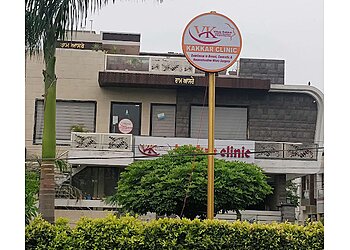 Dr. Vikas Kakkar, MBBS, MS, DNB, M.Ch - KAKKAR CLINIC