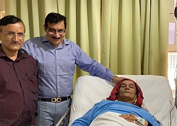 Dr. Vikas Mehra, MBBS, MS.(PGI), DNB, MNAMS - DR. VIKAS MEHRA ORTHOPEDIC CLINIC