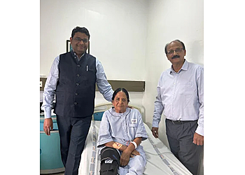 Dr. Vikas Sawla, MBBS, MS