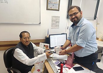 Dr. Vikas Talreja, MBBS, MD, DM - REGENCY HEALTHCARE