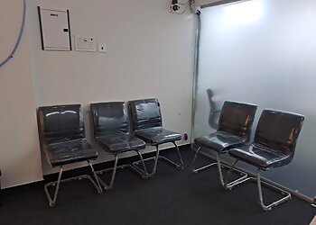 Dr. Vikram Tanwani, MBBS, MRCP (UK)