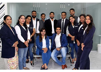 Dr. Vimal Parmar, MBBS, DOMS, MS, FMRF, FVRF, SRTF - MAHAVEER EYE HOSPITAL