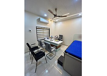 Dr. Vinay Khandelwal, MBBS, MD - KHANDELWAL HEALTHCARE