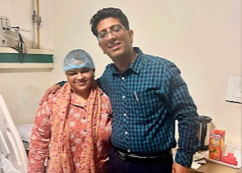 Dr. Vineet Saggar, MBBS, MS, M.Ch - BRAIN AND SPINE CLINIC