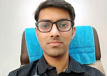 Dr. Vinit Saboo, MBBS, PG Dip - SABOO DIABETES THYROID AND DENTAL CLINIC