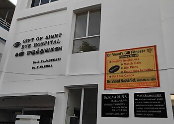 Dr. Vinod Nathaniel, MBBS, MS - DR. VARUNA'S GIFT OF SIGHT EYE HOSPITAL