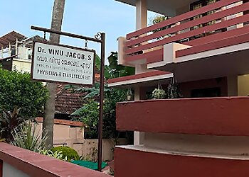 Dr. Vinu Jacob, MBBS, DNB