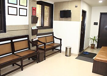 Dr. Vishal Wadhera, MBBS, MD, DNB