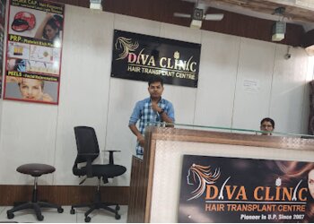 Dr. Vivek Kumar Saxena, MS, M.Ch - DIVA CLINIC