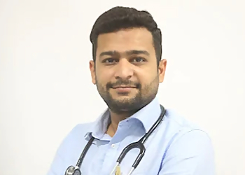 Dr. Vivek Nanda, MBBS, MD, DNB - JAMNAGAR CRITICAL CARE CENTRE PVT. LTD
