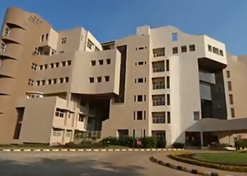 Dr. Vivekanand S Gajapati, MBBS, MD, DM - SDM NARAYANA HEART CENTRE