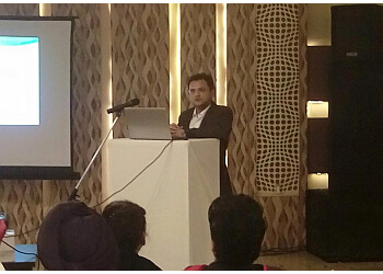 Dr. Yadvinder Singh, MBBS, MD, DM - Amandeep Medicity