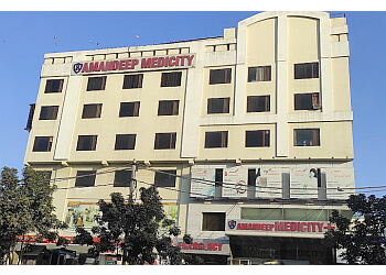 Dr. Yadvinder Singh, MBBS, MD, DM - Amandeep Medicity