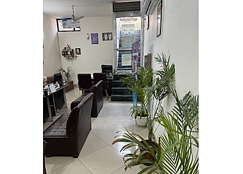 Dreamland Tour & Travel