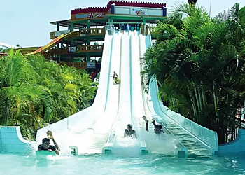 Dreamworld Water Park