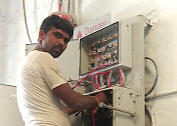 Electrician Amar Prajapati