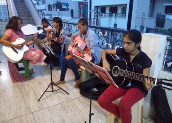 Eva's School of Music