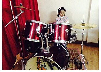 Farishtaa Guitar Classes