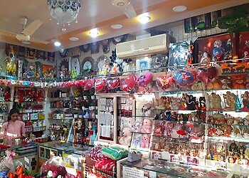 Gift 'N' Greet by Meenakshi Collection