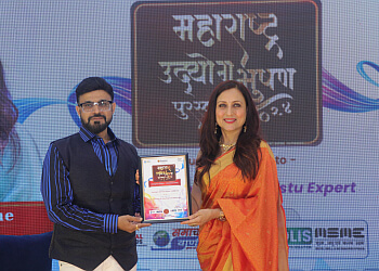 Giriraaj - GAYATRI JYOTISH & VASTU COUNSELLING