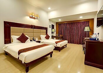 Golden Chariot Hotel & Spa