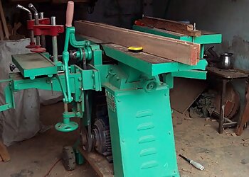 Goldi Carpenter & Wood Works