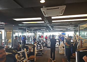 Gold's Gym Pimple Saudagar