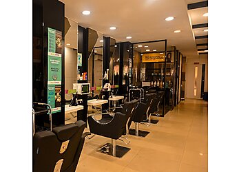 Green Trends Unisex Hair & Style Salon