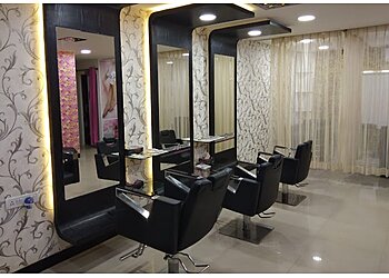 Green Trends Unisex Hair & Style Salon