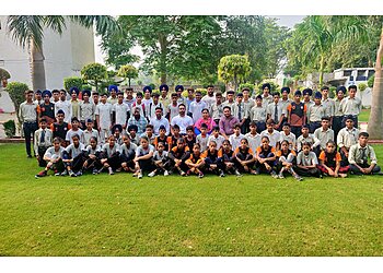 Guru Kalgidhar School