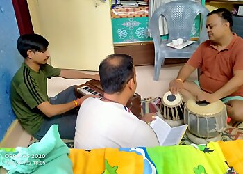 H. K. Musical Classes