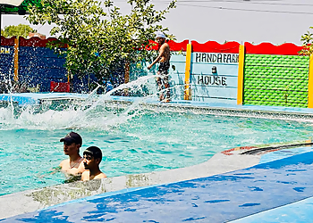Handa swimming pool