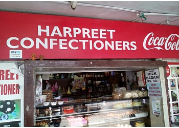 चंडीगढ़ केक की दुकान Harpreet Confectioners छवि 1