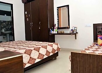 Amritsar Women Hostels Hollyhock Girls Hostel image 1