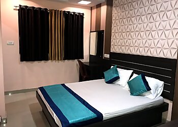 Hotel Kunal Regency