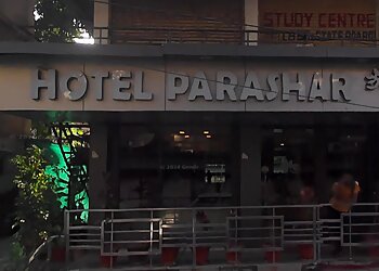 Hotel Parashar Check In