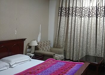 Hotel Rajmahal Abulane Meerut