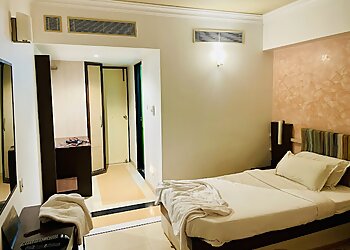 Hotel Ranjit’s Lakeview