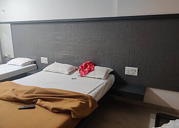 Hotel Tanwani Lodging & Restaurant