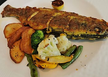 Infinity - Vivanta Dal View