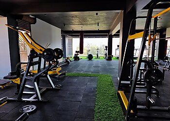 Iron Lifters 1.0 Fitness Center