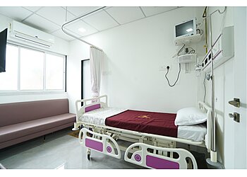 Isha Women's Hospital