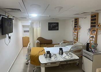 Jaslok Hospital & Research Centre