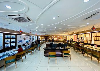 Joyalukkas Jewellery Vadodara