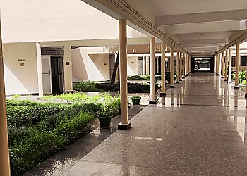 K. L Mehta Dayanand College For Women