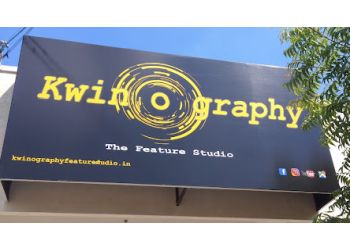 KWINOGRAPHY THE FEATURE STUDIO