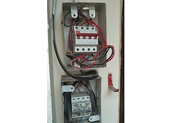 Kaam Ke Bande Services