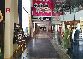 Kandaswarna Mega Mall